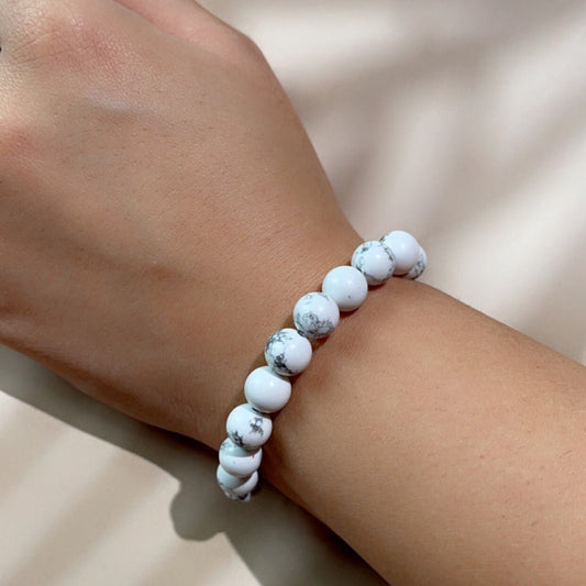 Howlite beads silver bracelet